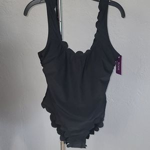🆕 Holipick One Piece Scalloped Swimsuit